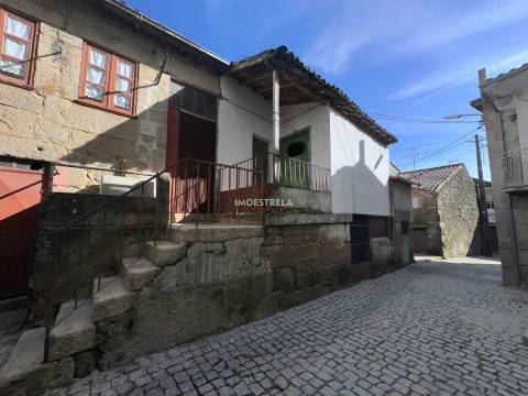 Moradia para Restaurar T2 Venda em Pinhanços,Seia