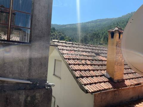 Moradia para Restaurar T2 Venda em Sazes da Beira,Seia