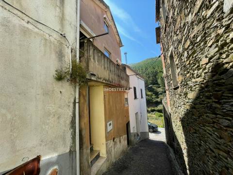 Moradia para Restaurar T2 Venda em Sazes da Beira,Seia