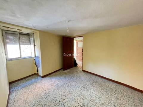 Moradia para Restaurar T2 Venda em Sazes da Beira,Seia
