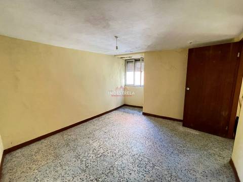 Moradia para Restaurar T2 Venda em Sazes da Beira,Seia