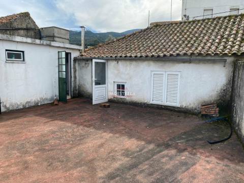 Moradia para Restaurar T3 Venda em Santa Marinha e São Martinho,Seia