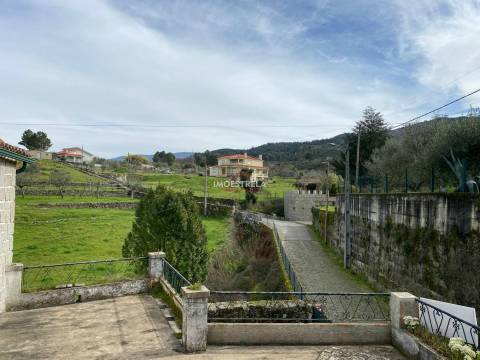 Moradia para Restaurar T3 Venda em Santa Marinha e São Martinho,Seia