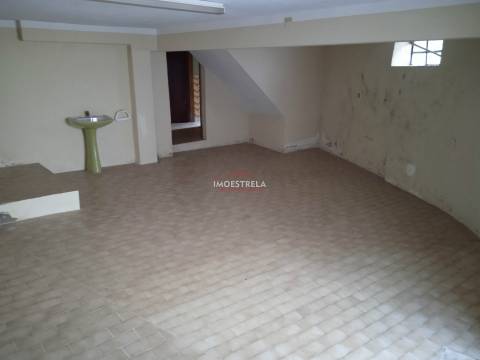 Moradia T5 Venda em Girabolhos,Seia