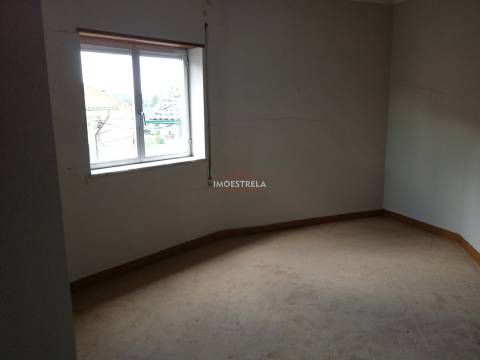 Moradia T5 Venda em Girabolhos,Seia