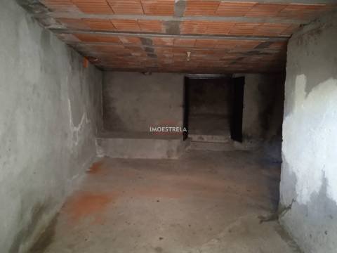 Moradia T5 Venda em Girabolhos,Seia