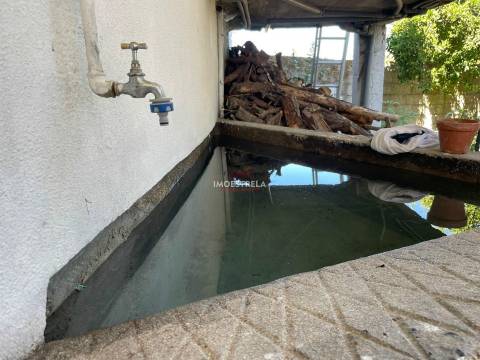 Moradia T4 Venda em Santa Marinha e São Martinho,Seia