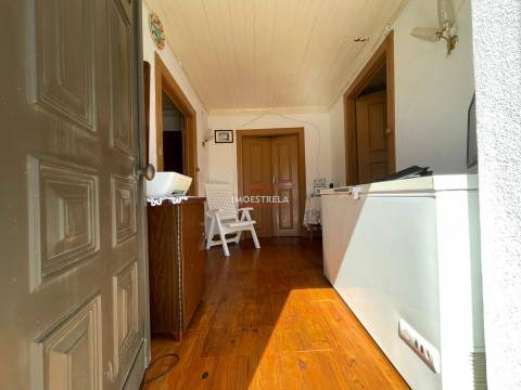 Moradia T4 Venda em Santa Marinha e São Martinho,Seia