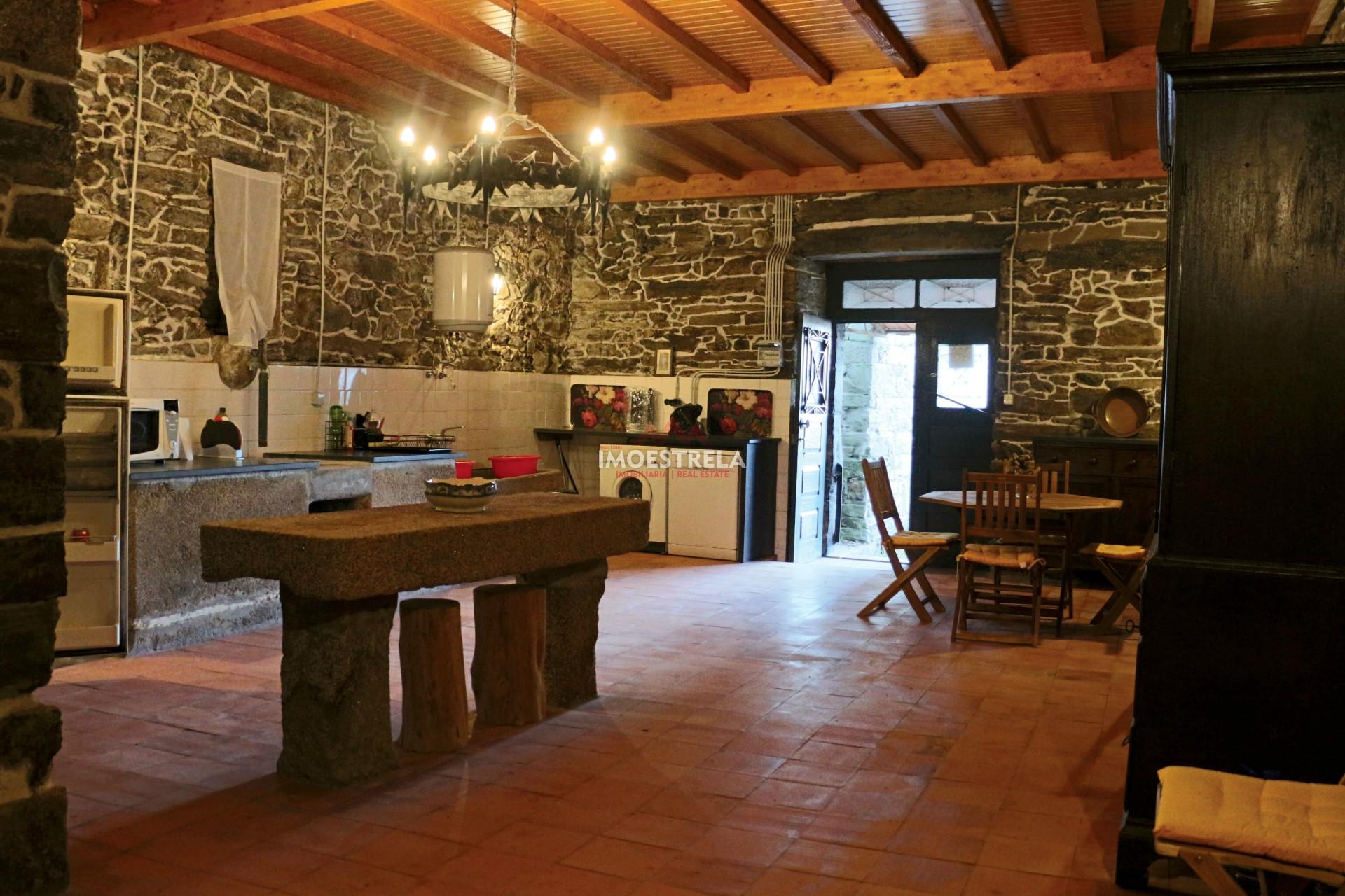 Quinta T6 Venda em Vilarinho dos Freires,Peso da Régua