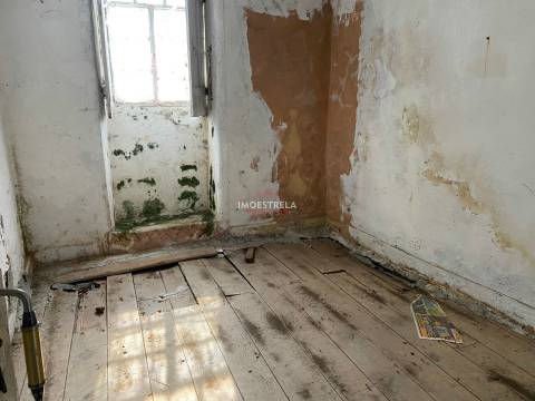 Moradia recuperar Folgosinho