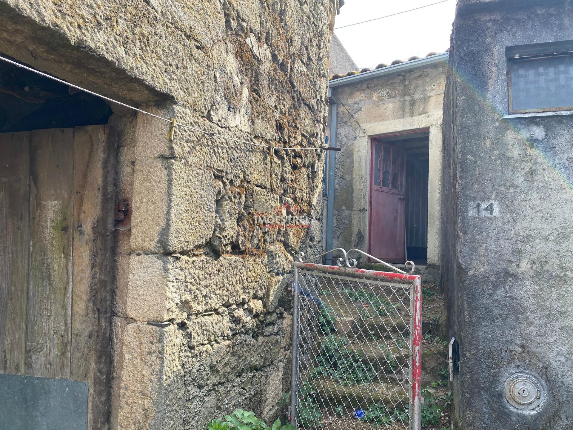 Moradia recuperar Folgosinho