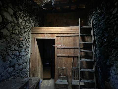 Moradia T3 Venda em Sandomil,Seia