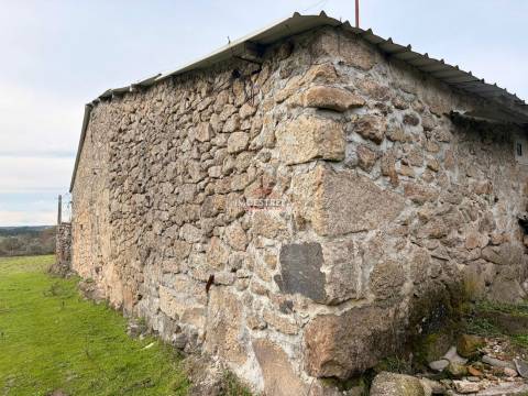 Quintinha  Venda em Santa Marinha e São Martinho,Seia