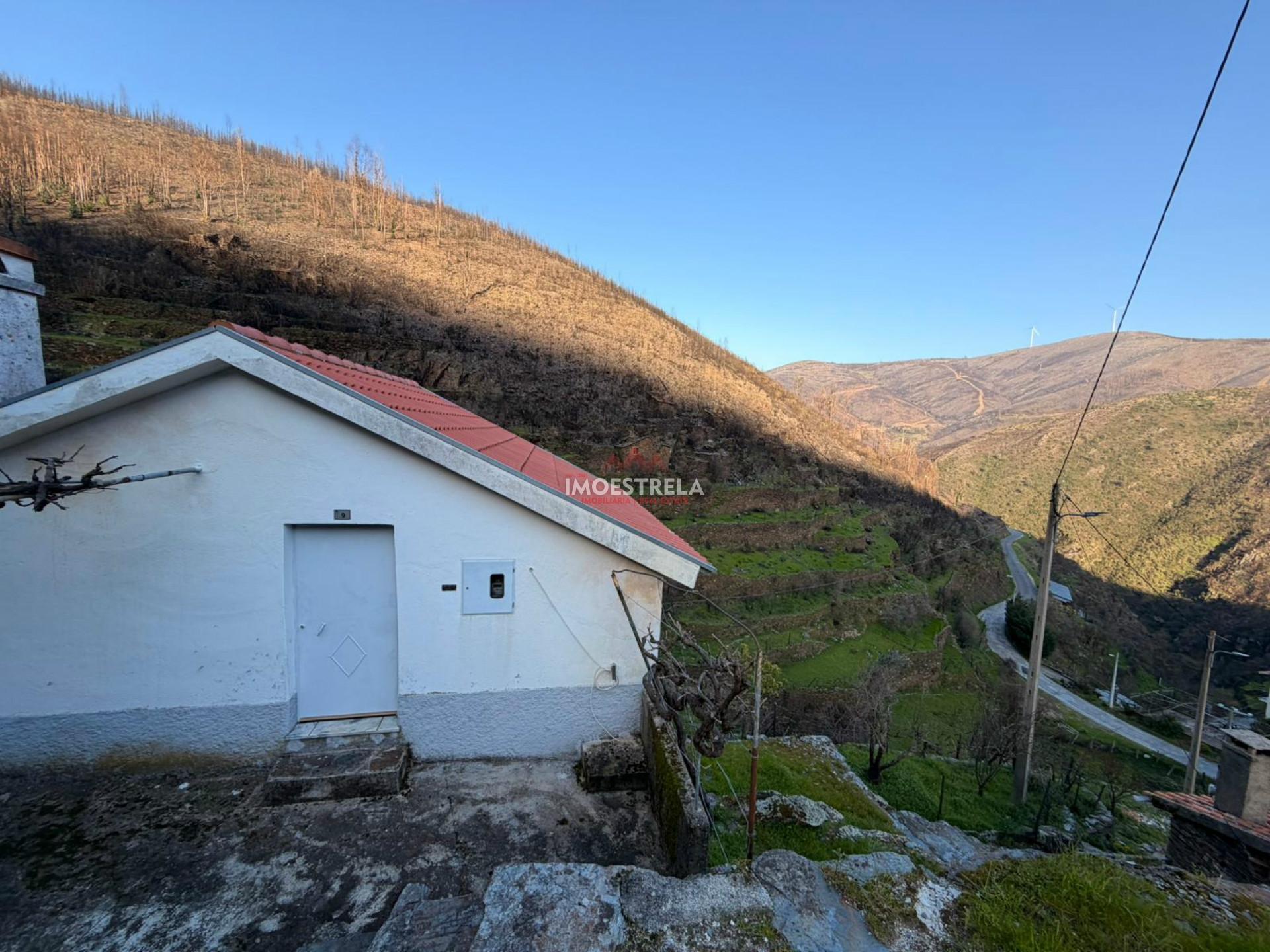 Moradia Rústica T4 Venda em Vide e Cabeça,Seia