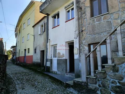 Moradia Rústica T3 Venda em Santa Marinha e São Martinho,Seia