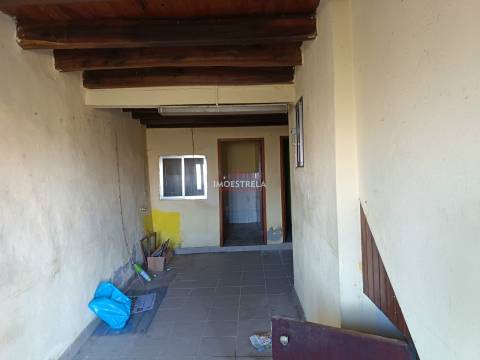 Moradia Rústica T3 Venda em Santa Marinha e São Martinho,Seia