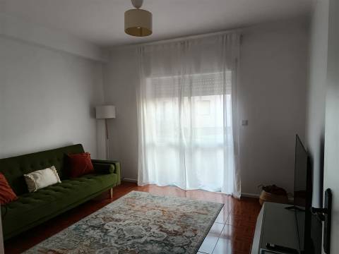 Apartamento T2 S. Romão