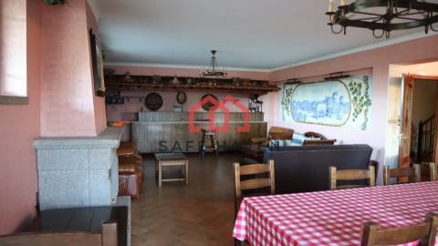 Quarto  Arrendamento em Fornos de Maceira Dão,Mangualde