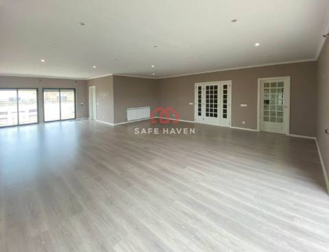 Apartamento T4 Venda em Mangualde, Mesquitela e Cunha Alta,Mangualde