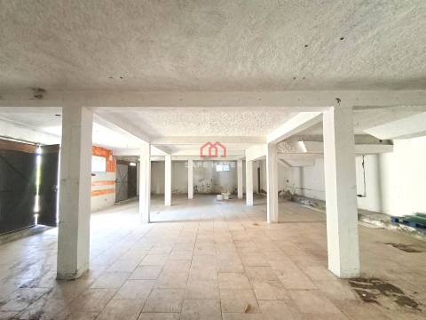 Armazém  Venda em Mangualde, Mesquitela e Cunha Alta,Mangualde