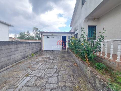 Moradia T4 Venda em Vila Nova de Tazem,Gouveia