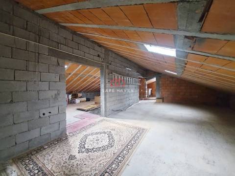 Moradia T4 Venda em Vila Nova de Tazem,Gouveia