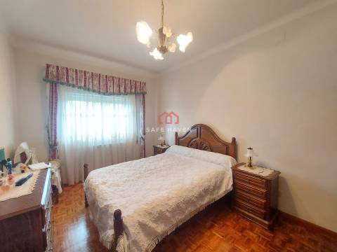 Moradia T4 Venda em Vila Nova de Tazem,Gouveia