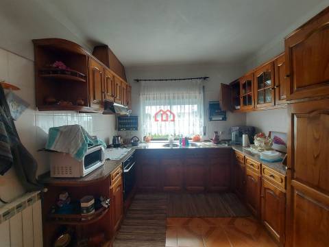 Moradia T4 Venda em Vila Nova de Tazem,Gouveia