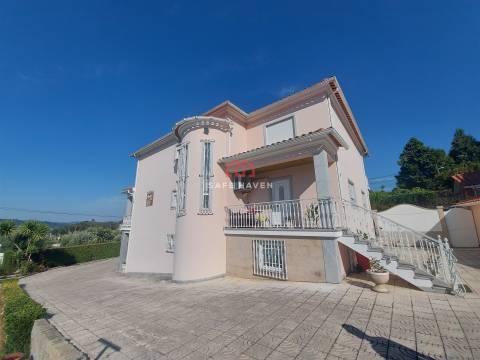 Moradia Isolada T4 - Viseu, Mangualde, Fornos de Maceira Dão