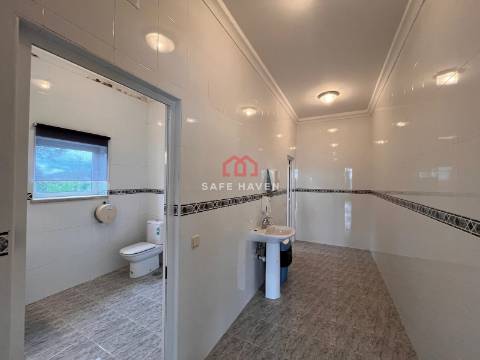 Loja  Arrendamento em Mangualde, Mesquitela e Cunha Alta,Mangualde