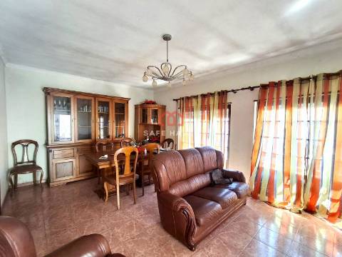 Moradia T2 Venda em Abrunhosa-a-Velha,Mangualde