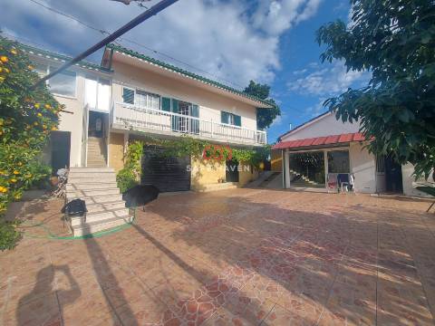 Moradia T5 Venda em Ribafeita,Viseu