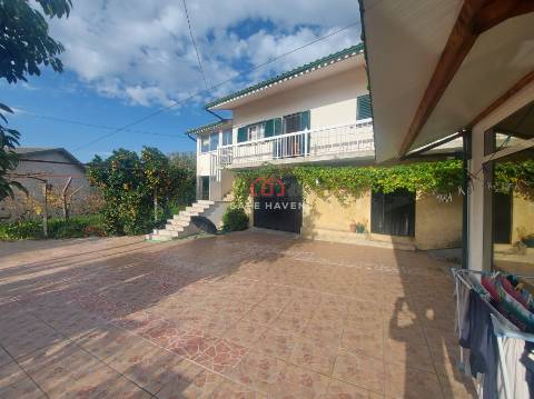 Moradia T5 Venda em Ribafeita,Viseu