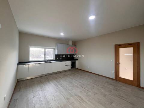 Apartamento T2 Venda em Cavernães,Viseu