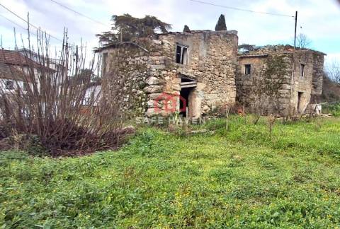 Moradia Devoluta  Venda em Santiago de Cassurrães e Póvoa de Cervães,Mangualde