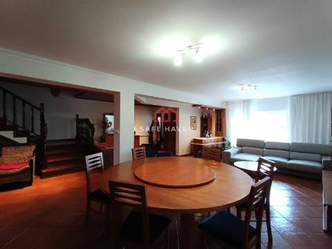 Moradia em Banda T5 Venda em Rio de Loba,Viseu