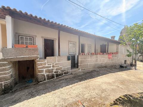 Moradia Rústica T4 Venda em Cativelos,Gouveia