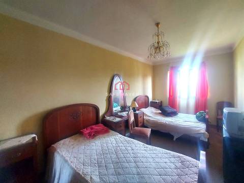 Moradia Isolada T5 Venda em Vila Nova de Tazem,Gouveia