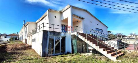 Moradia Isolada T5 Venda em Vila Nova de Tazem,Gouveia
