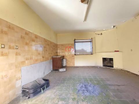 Moradia para Restaurar T2 Venda em Freixiosa,Mangualde