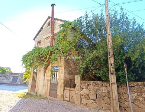 Moradia para Restaurar T3 Venda em Cunha Baixa,Mangualde