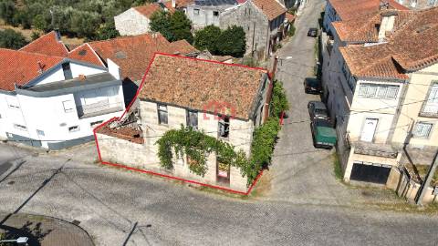 Moradia para Restaurar T3 Venda em Cunha Baixa,Mangualde