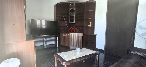 Moradia isolada de tipologia T3 à venda em Canas de Senhorim - Nelas