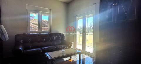 Moradia isolada de tipologia T3 à venda em Canas de Senhorim - Nelas