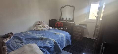 Moradia isolada de tipologia T3 à venda em Canas de Senhorim - Nelas