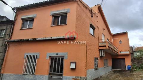 Moradia T4 Venda em Vila Nova de Tazem,Gouveia