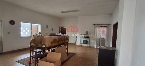 Moradia T4 Venda em Vila Nova de Tazem,Gouveia