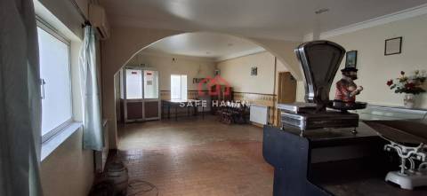 Moradia T4 Venda em Vila Nova de Tazem,Gouveia