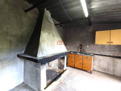 Moradia T2 Venda em Santiago de Cassurrães e Póvoa de Cervães,Mangualde