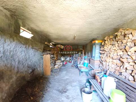 Moradia T2 Venda em Santiago de Cassurrães e Póvoa de Cervães,Mangualde